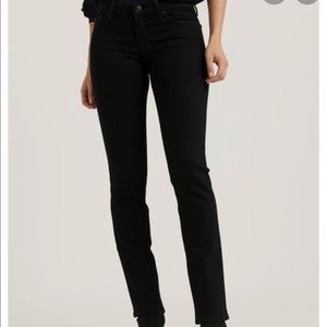 🖤Lucky Brand Sweet Straight Denim🖤